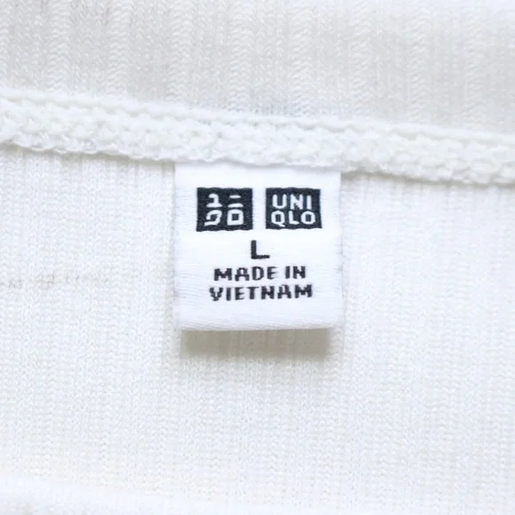 Uniqlo White Ribbed Half Sleeve Tee Shirt - Picture 5 of 6